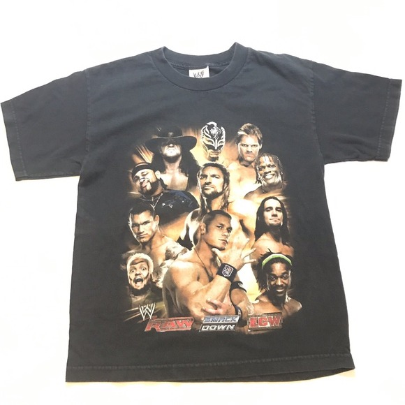Vintage WWE T Shirt Youth L 32" Black Raw Undertaker Cena‎ Mysterio Smack Down - Picture 2 of 9